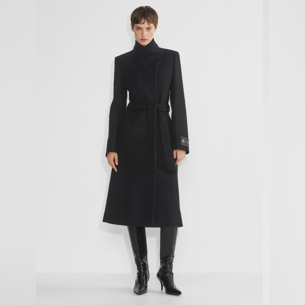 Aritzia - Babaton Connor Midi Coat
